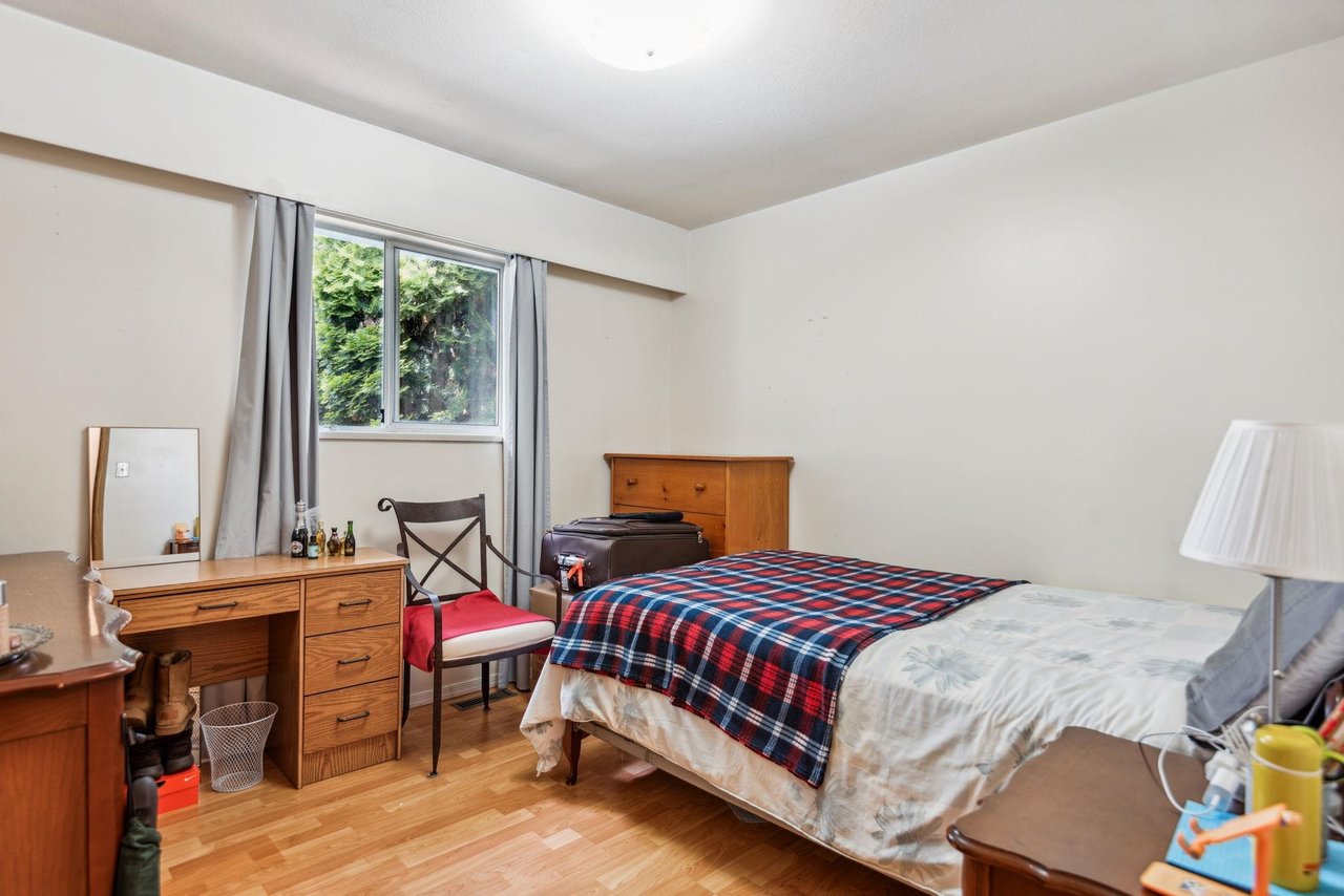 112 E 19th Ave