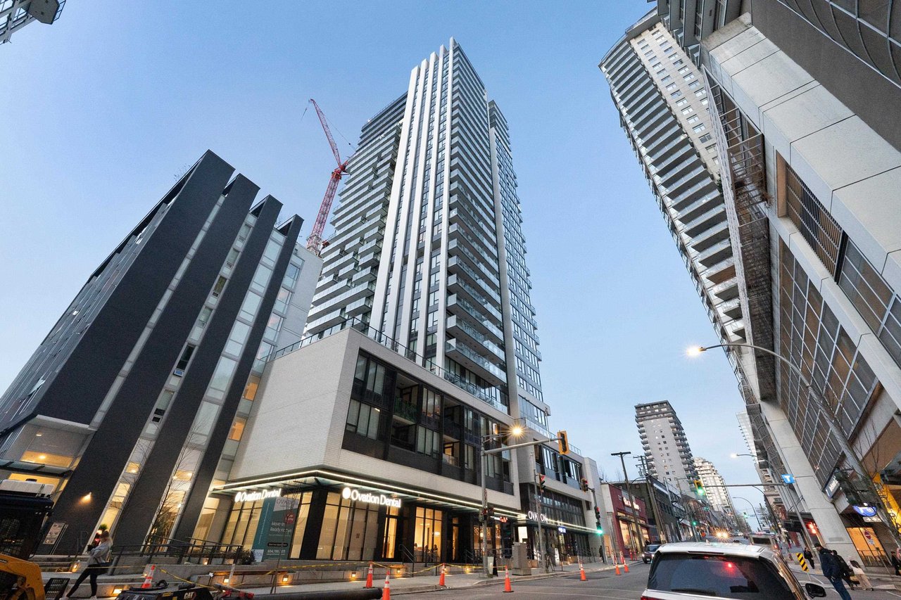 1005-823 Carnarvon St