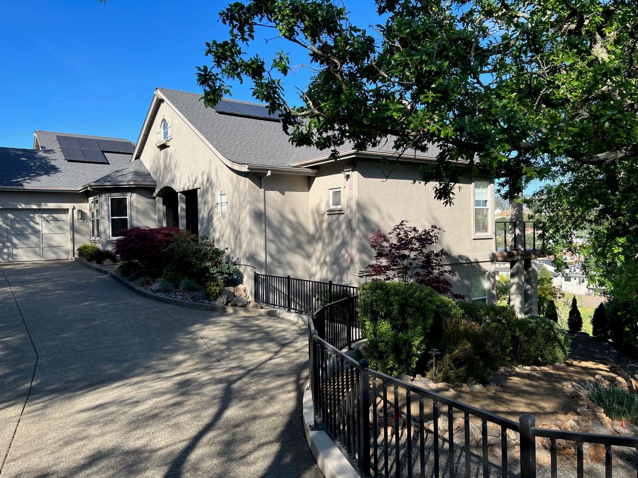 Property with Sweeping Views