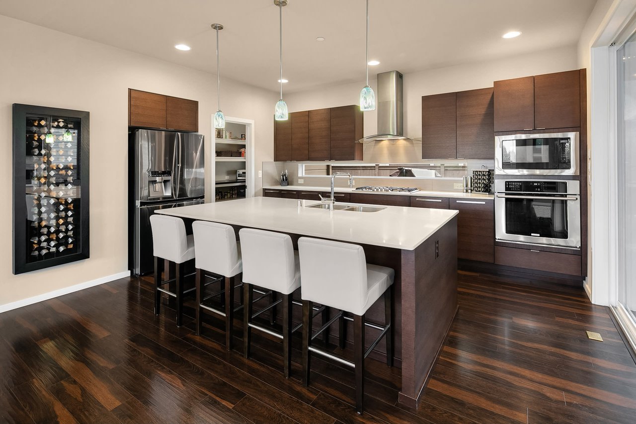 MainVue's Chateau Meridian Calusa