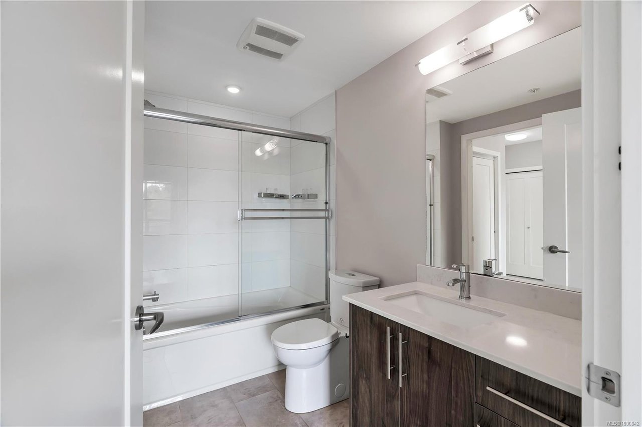 302-1016 Inverness Rd