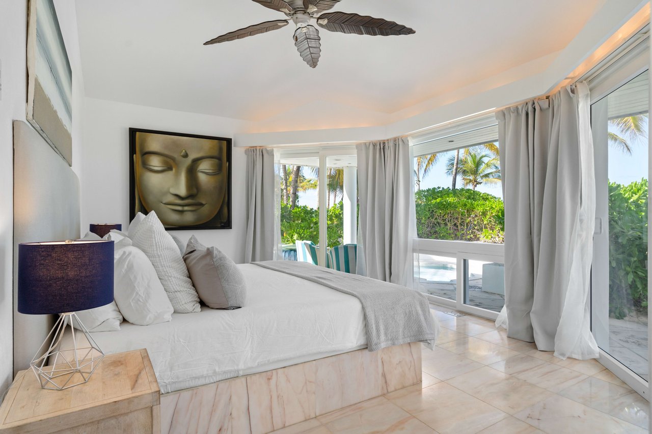 Beachfront Bliss Near Old Fort Bay