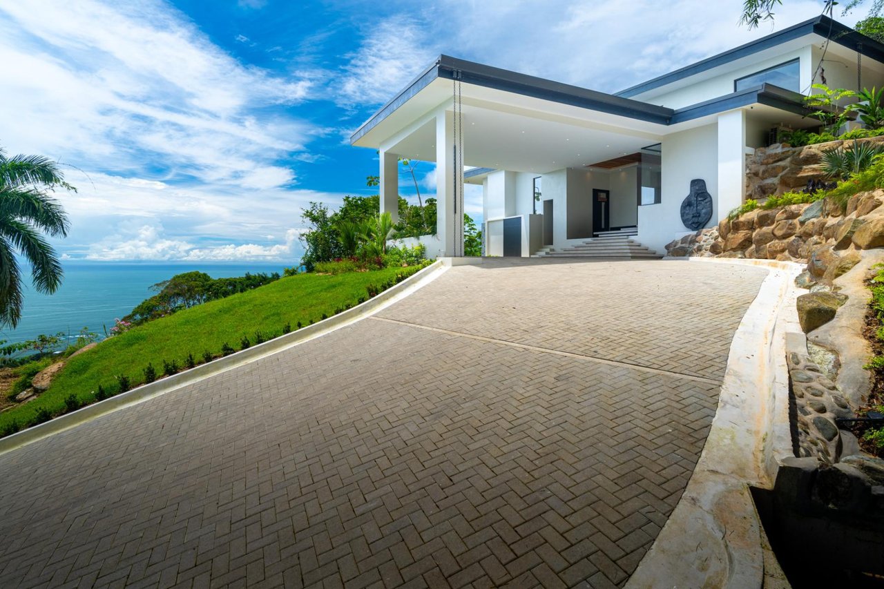Contemporary Wellness Estate, Dominical, Puntarenas