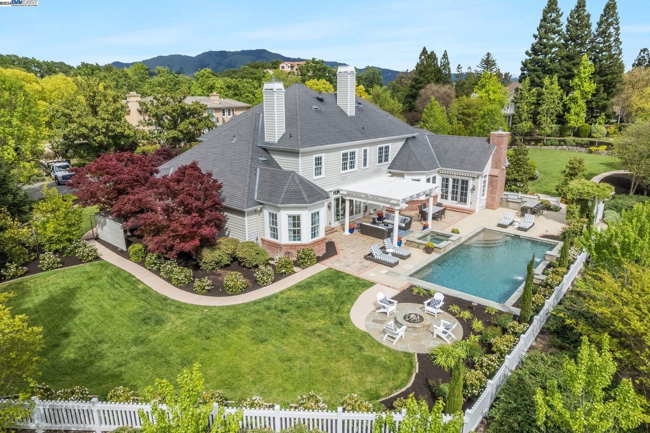 36 El Alamo Ct