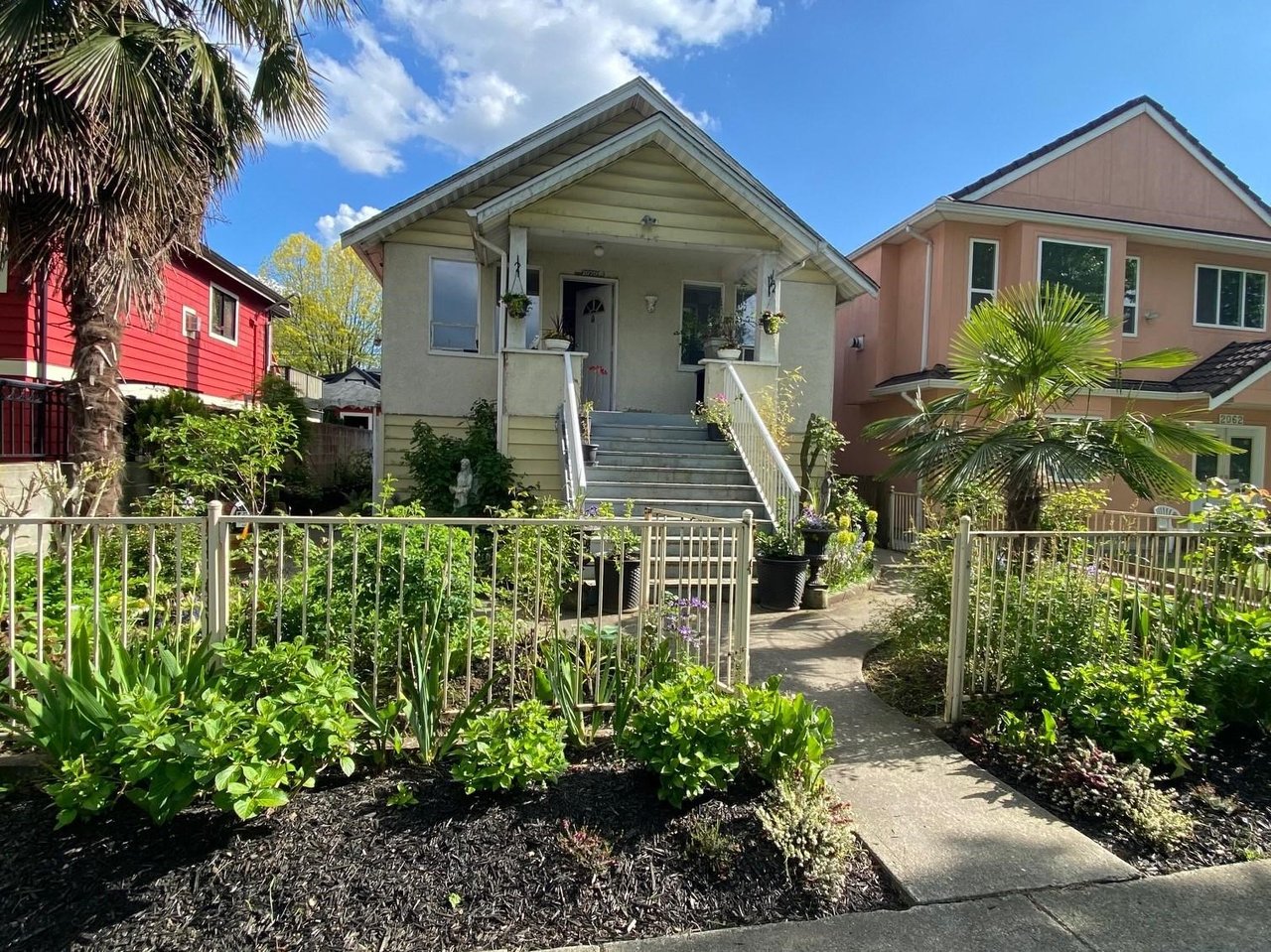 2070 E 26th Ave