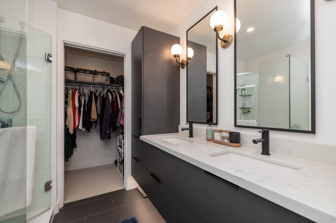 207-3105 St George St