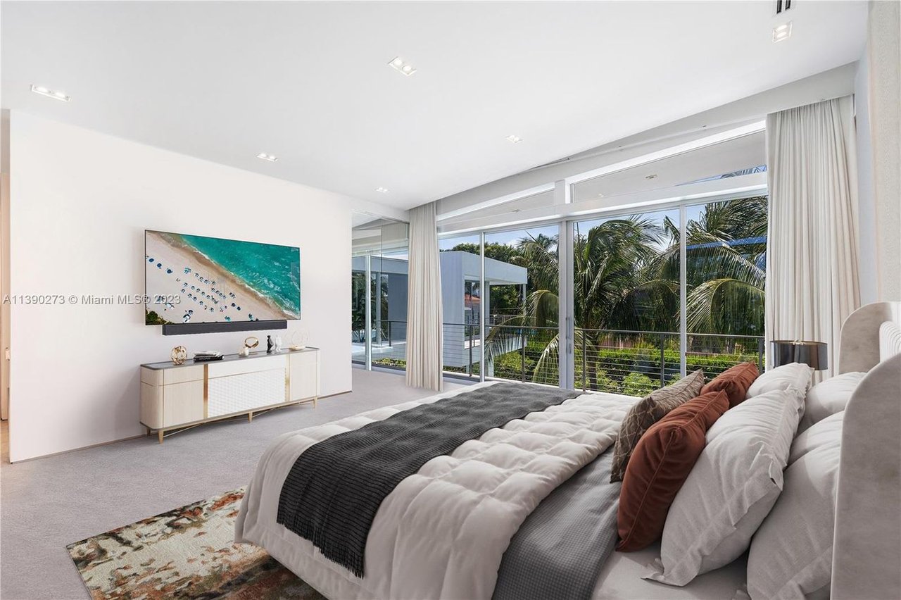 Hibiscus Island property image