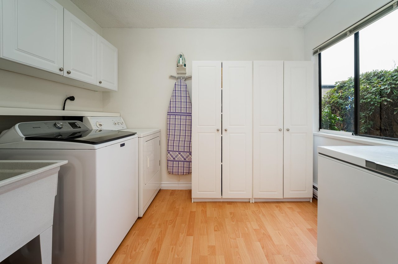 28-3851 Blundell Rd