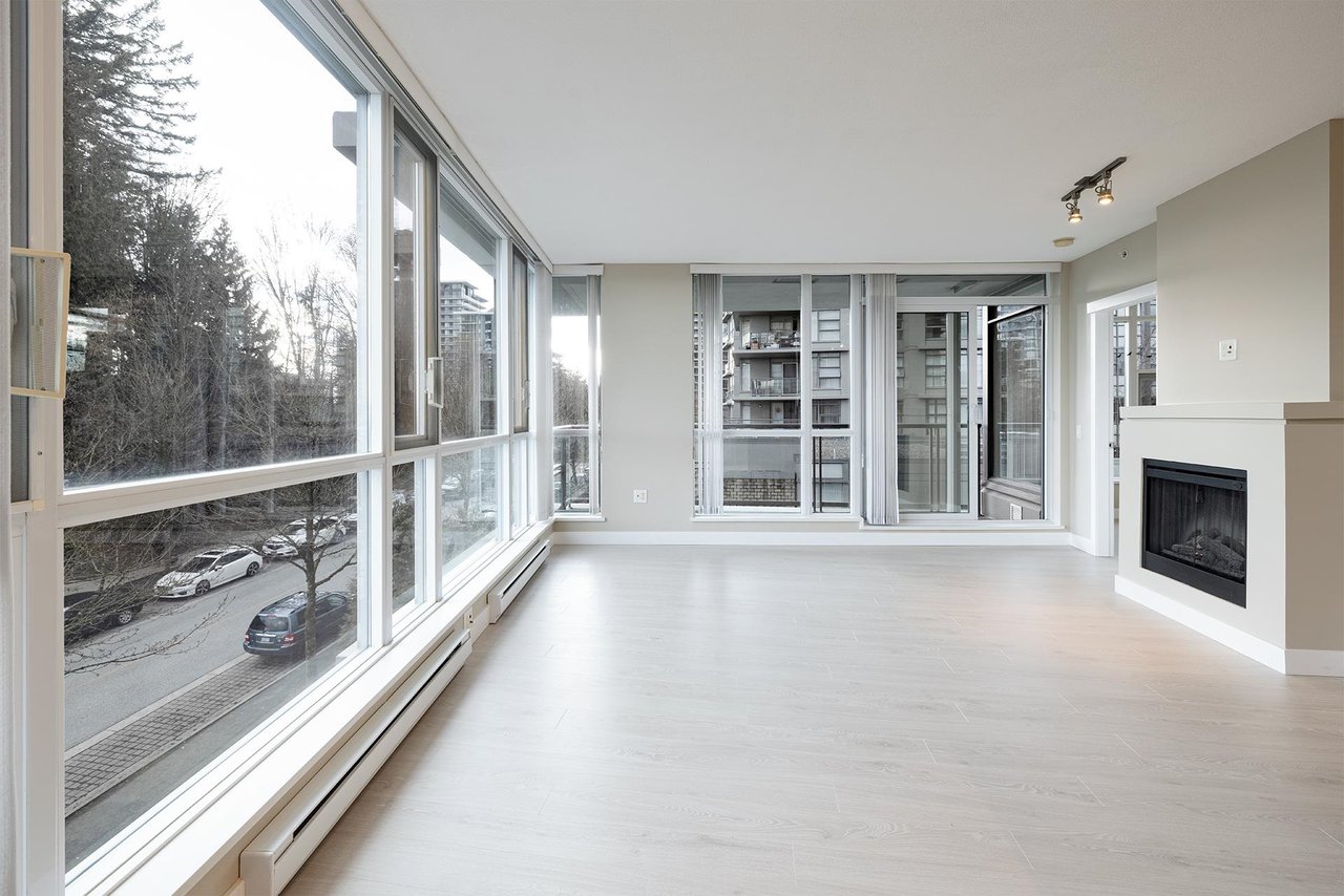 507-9222 University Cres