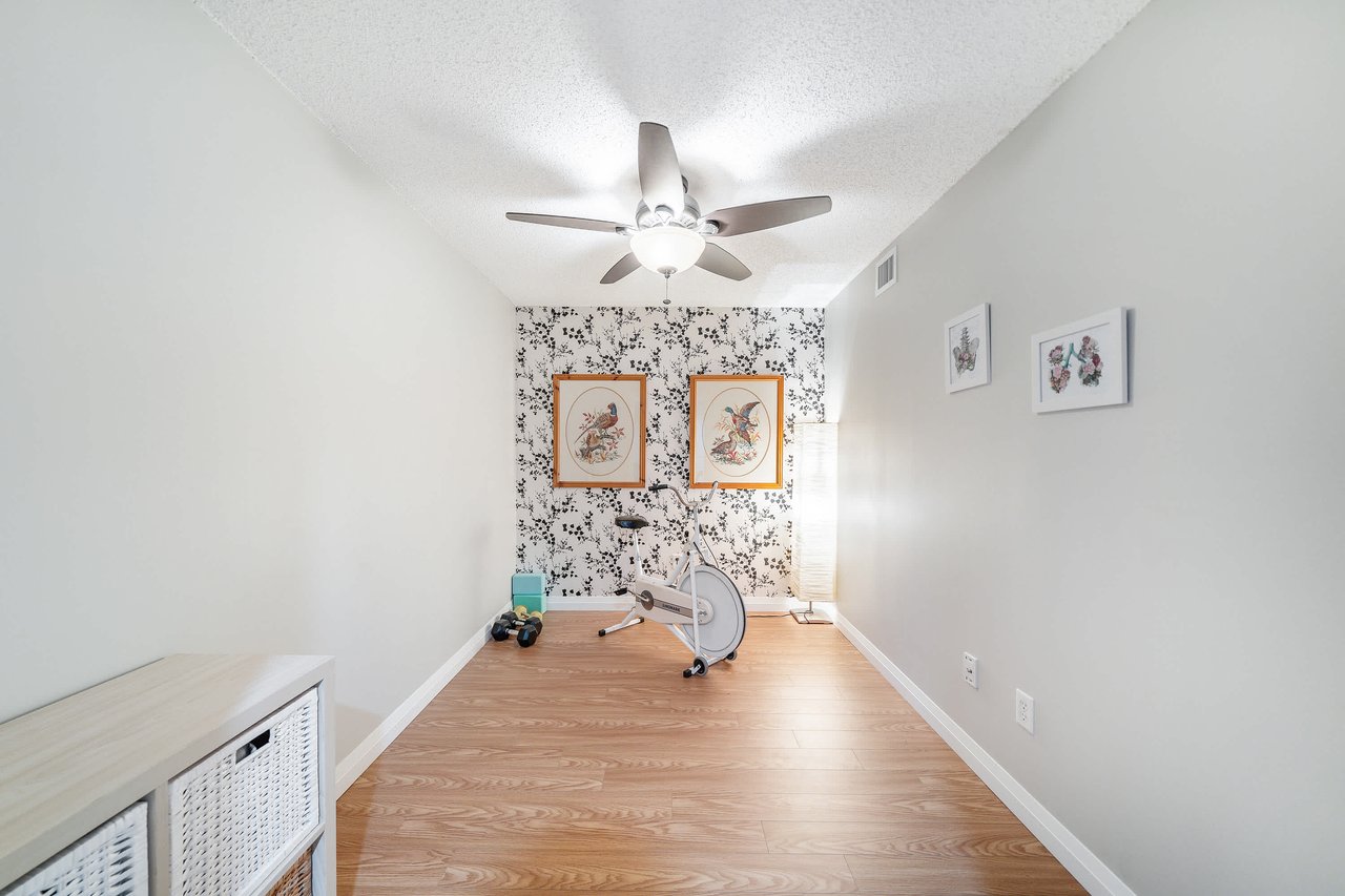 15 Stafford Street #401
