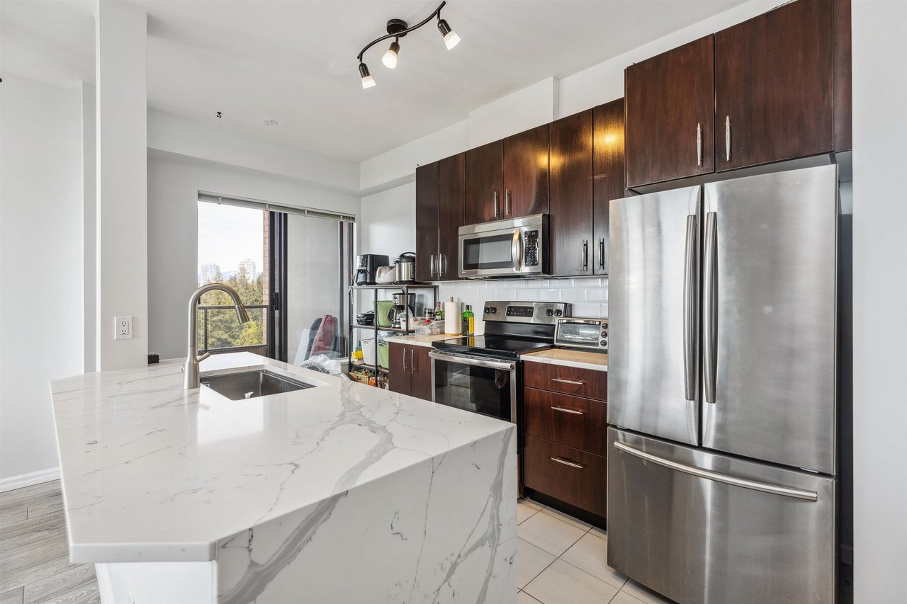 1005-7368 Sandborne Ave