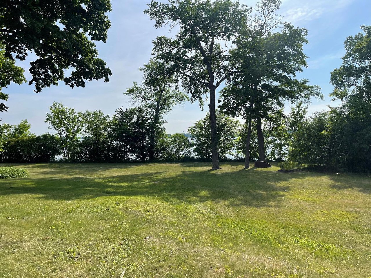 1450 Bracketts Point Rd