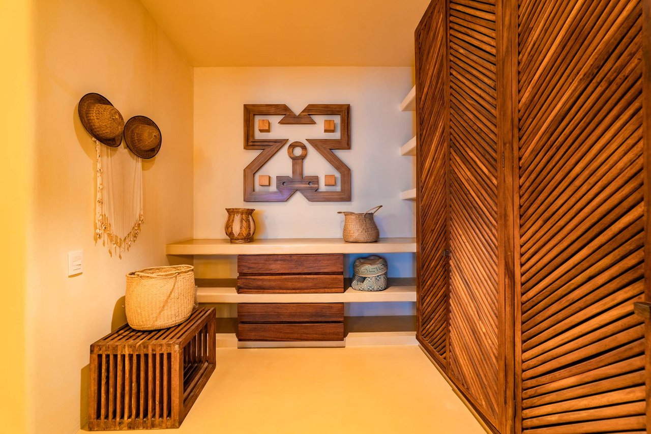 4 bedroom, Single Family Homes, Villa Mactzil, Montecito Beach Village