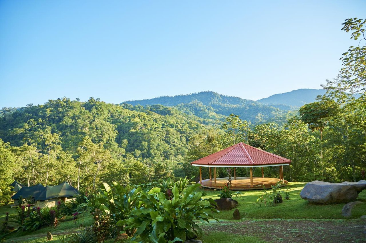 Uvita, Jungle Retreat Center on the Uvita River. Private and 17 Acres