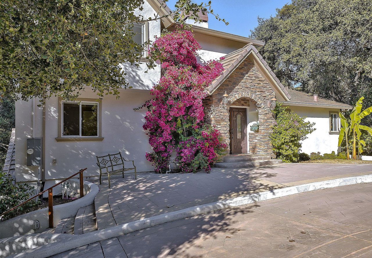 9845 Palisade Dr