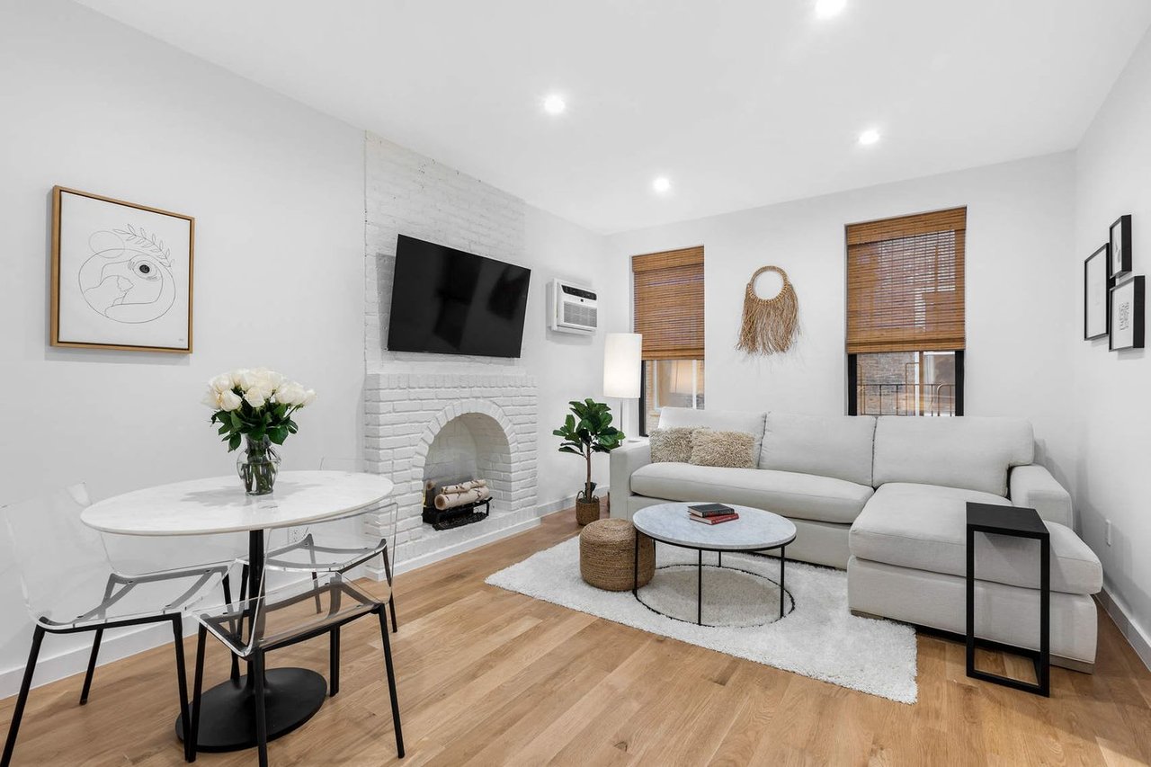 425 W 24th St, Unit 3GF