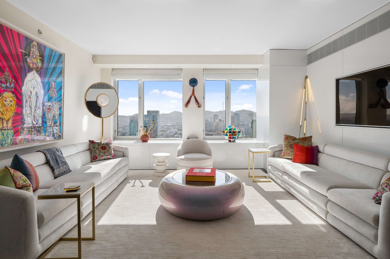 St. Regis Residence 30CD