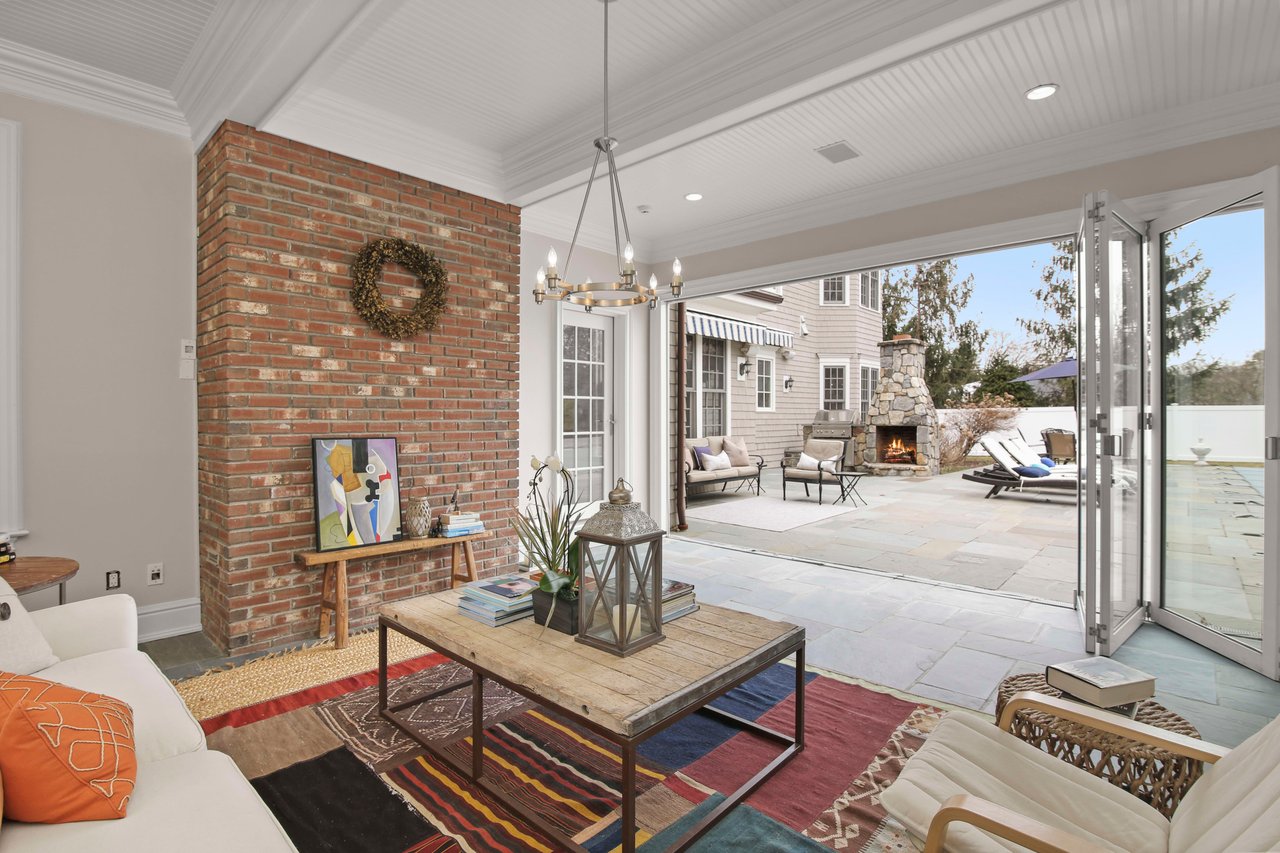 3 Glenwood Lane