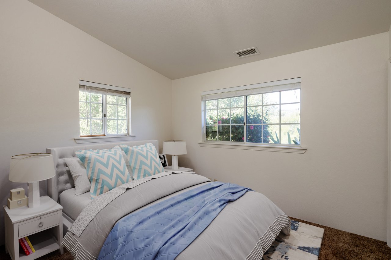 12093 Old Castle Rd | Valley Center