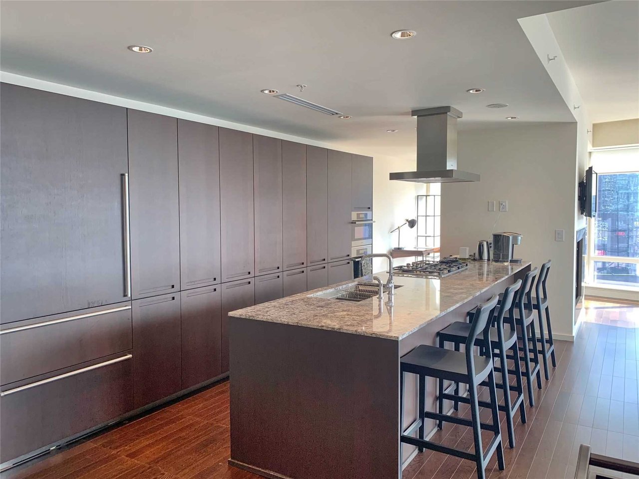 Suite 3609- 180 University Avenue