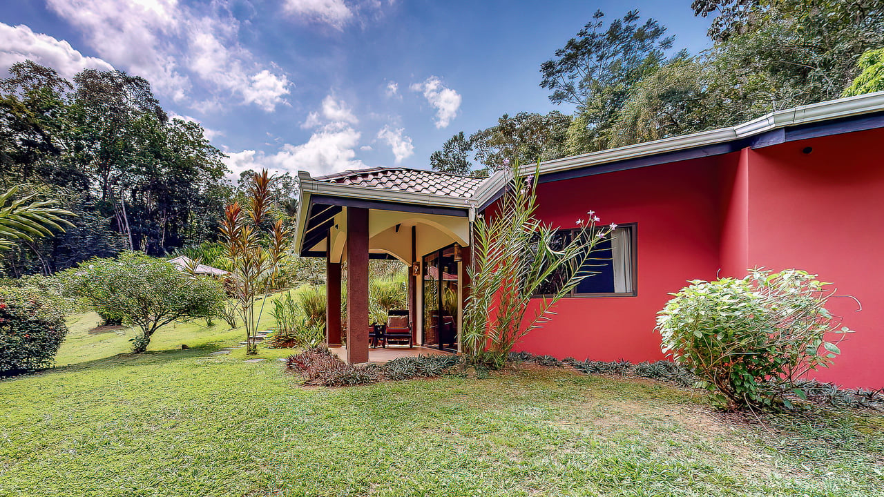 A Tranquil Haven: Prime Investment Opportunity in Uvita's Lush River Enclave