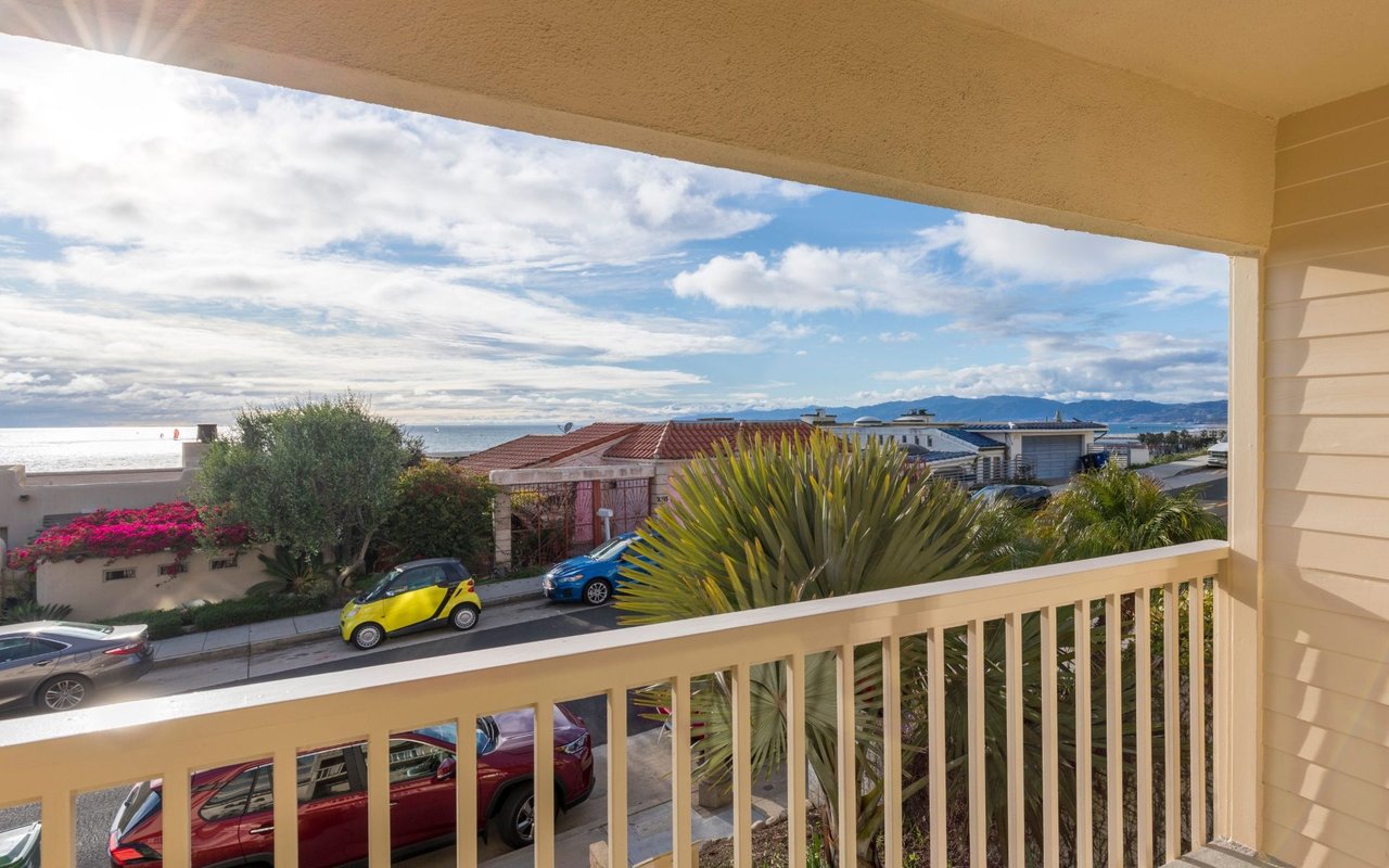 7040 Vista Del Mar Ln