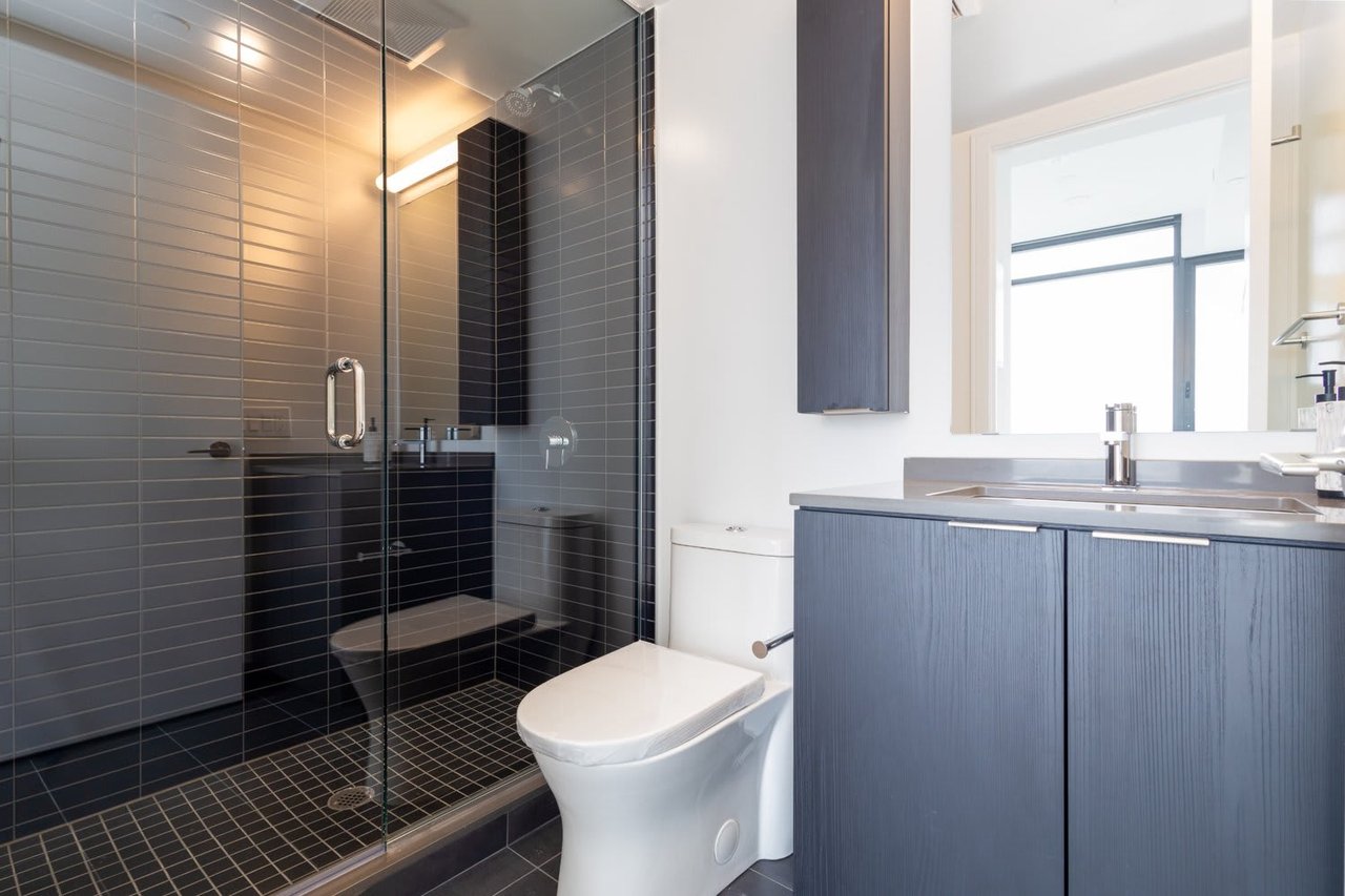 1508 – 86 Dundas St E