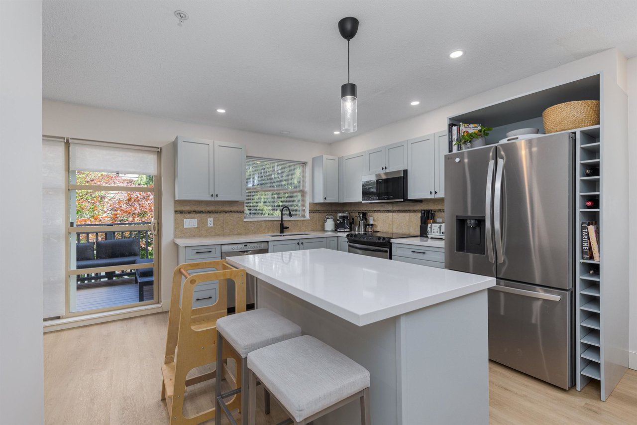 1195 Village Green Wy