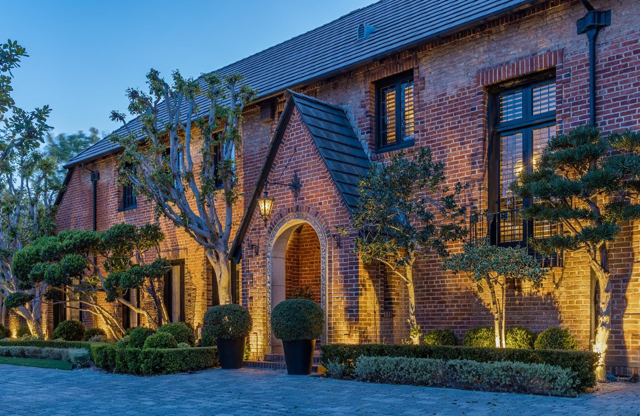 GREAT SPACES: CHARACTER AND CHARM ABOUND IN HISTORIC LA — Rismedia