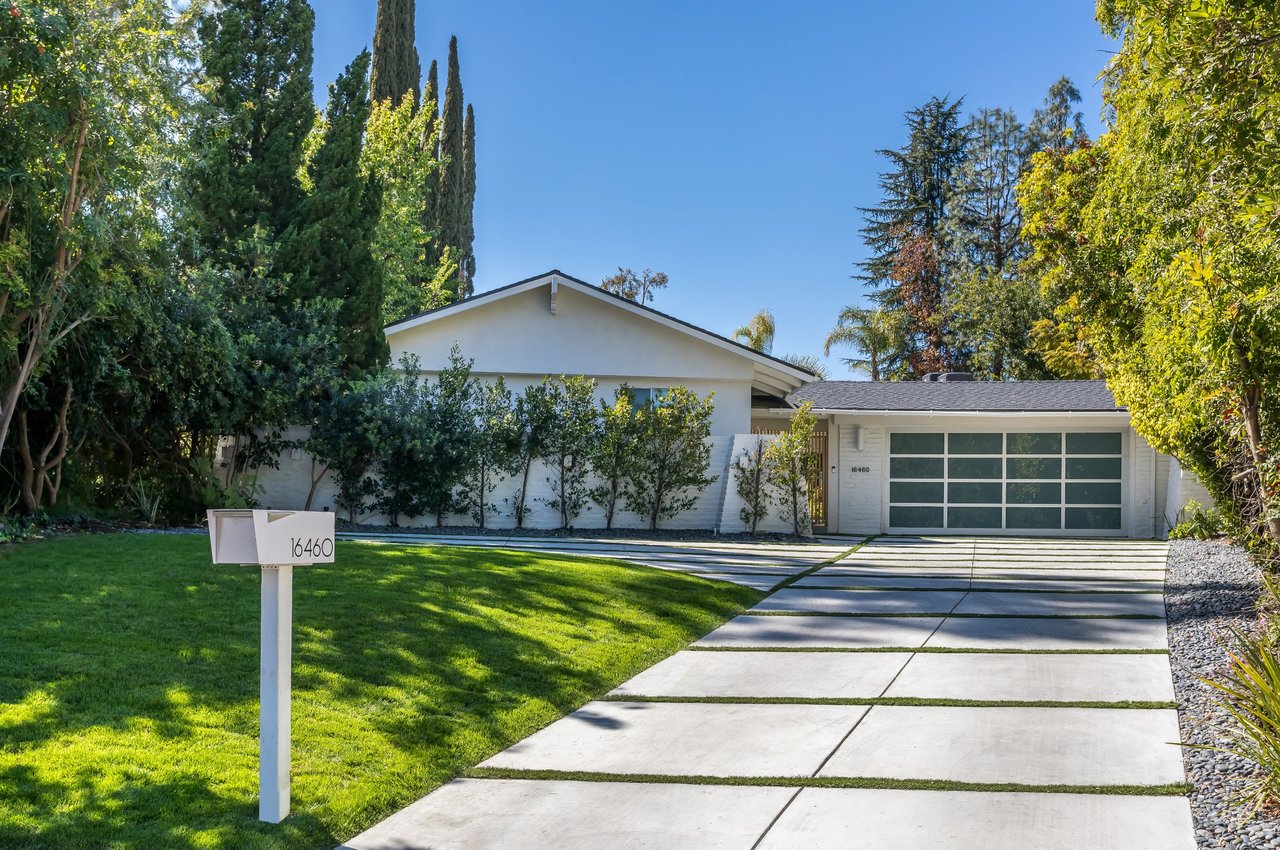 16460 Sloan Dr