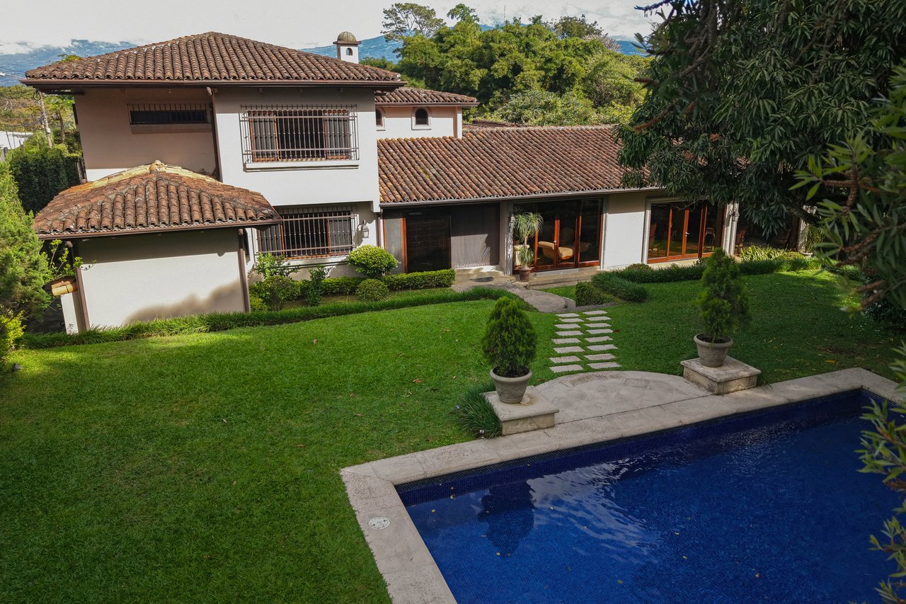 European Estate Pool Villa, Escazu, San Jose