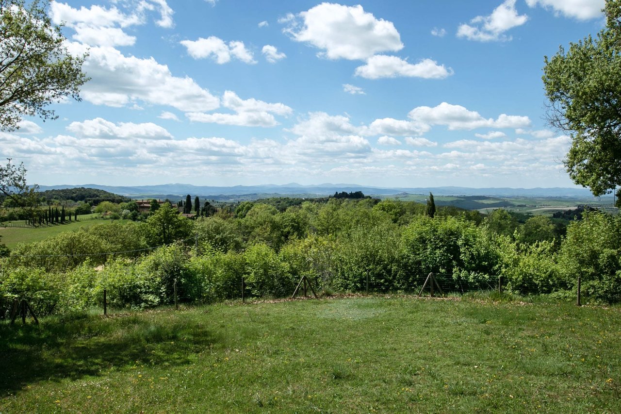 TENUTA RUSTICHELLO “Superb property for sale in the municipality of Montalcino” 