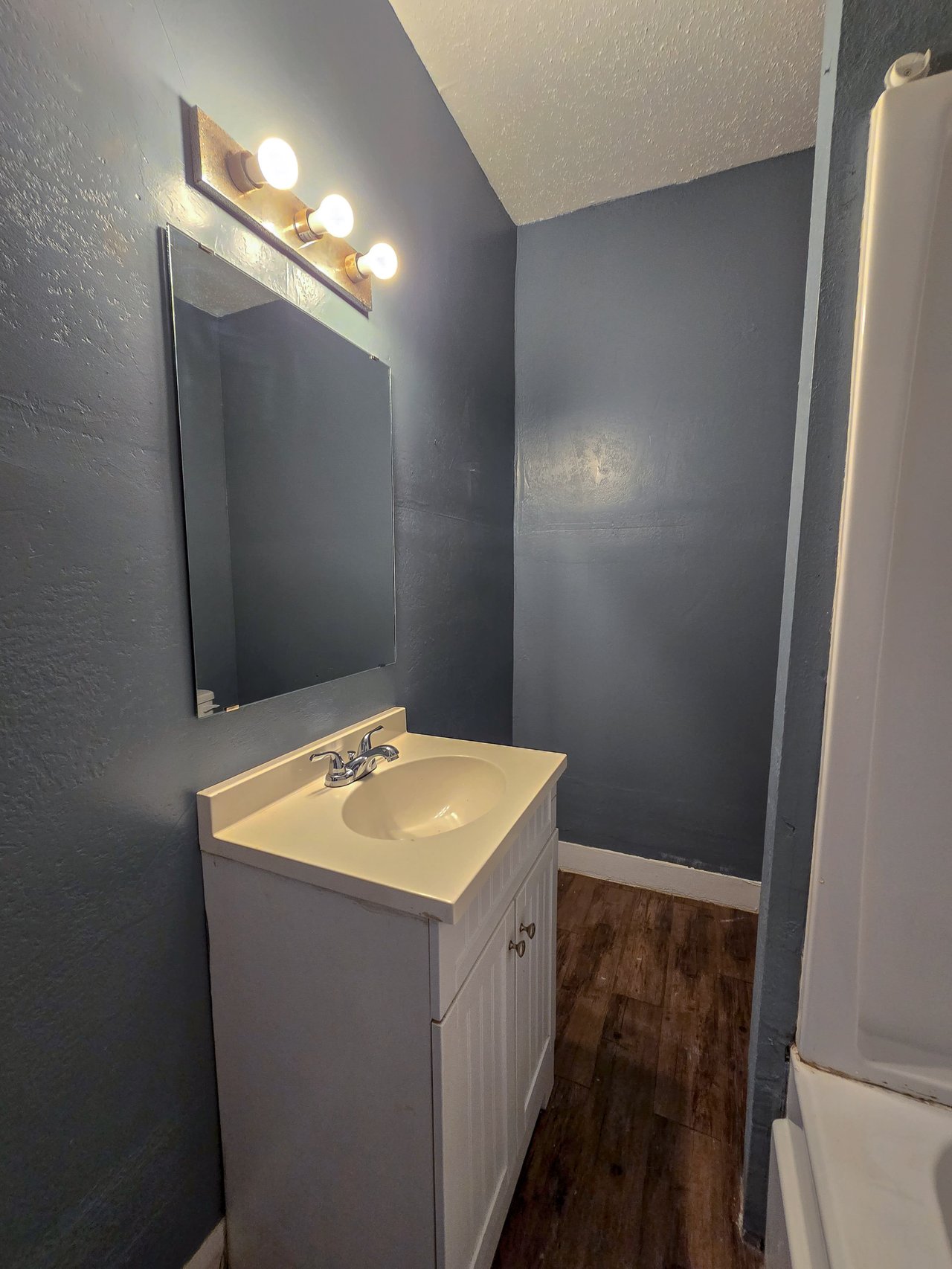 810 N Kickapoo