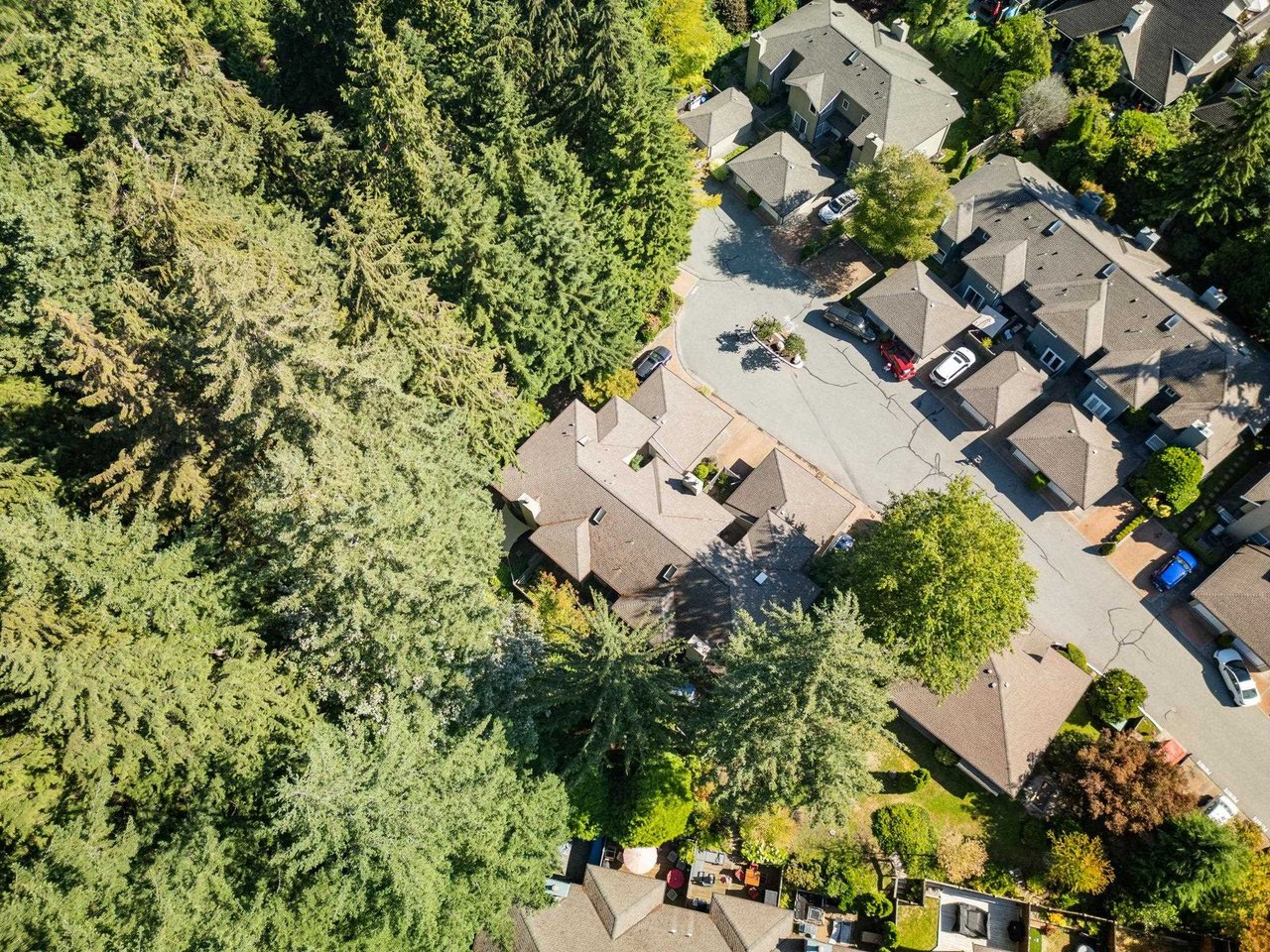 2922 Mt Seymour Pkwy