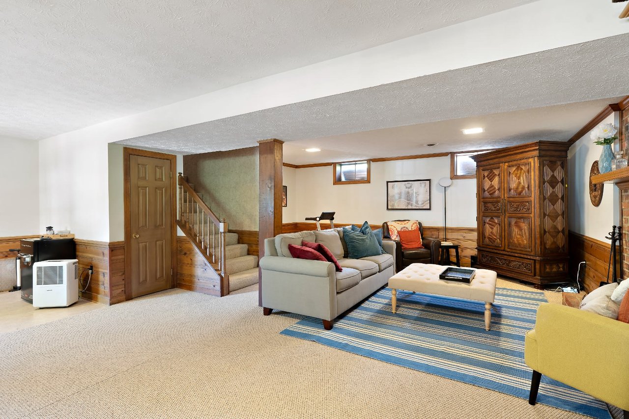 1627 Swansbury Drive