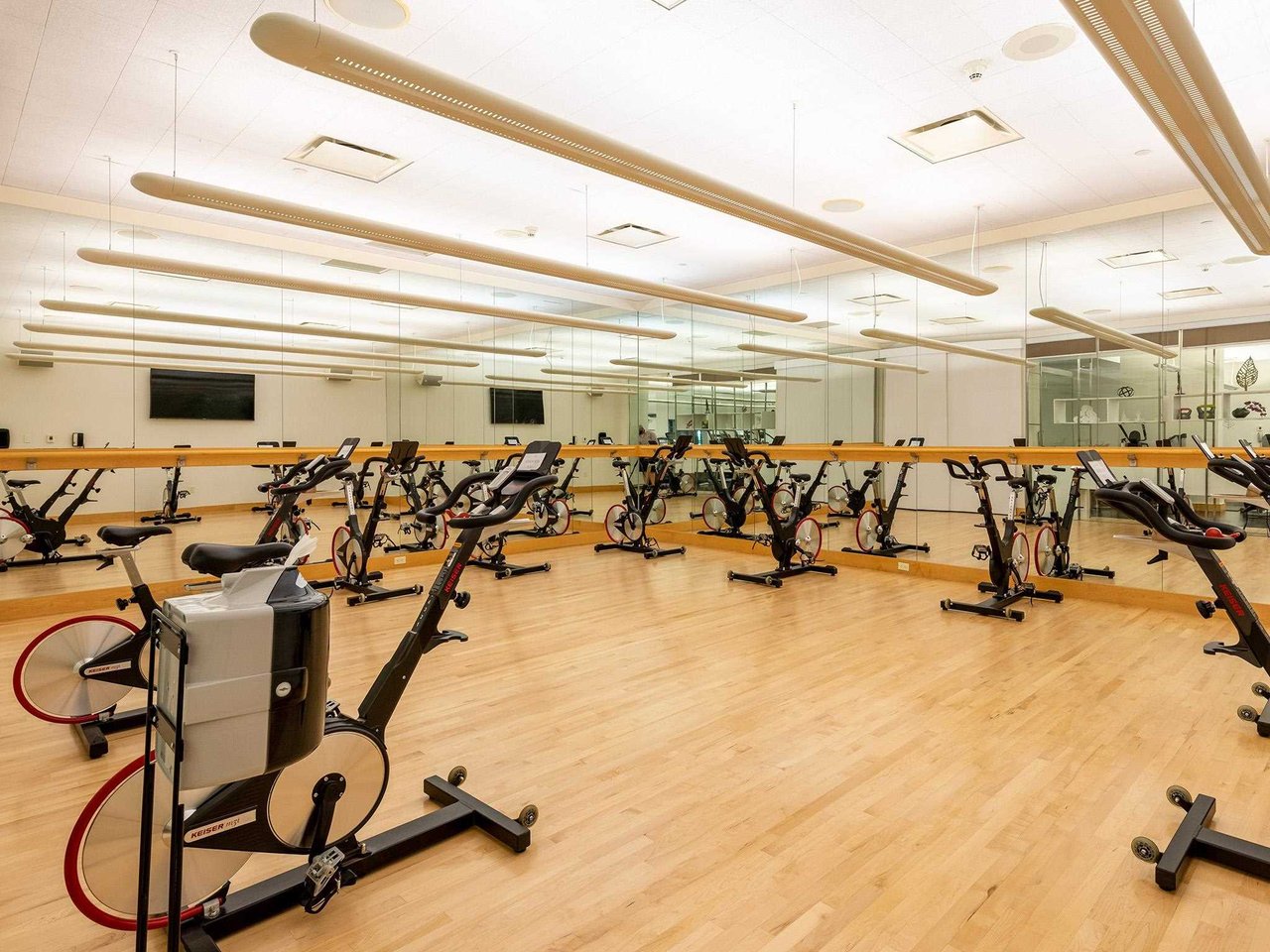 557-4591 Blackcomb Wy