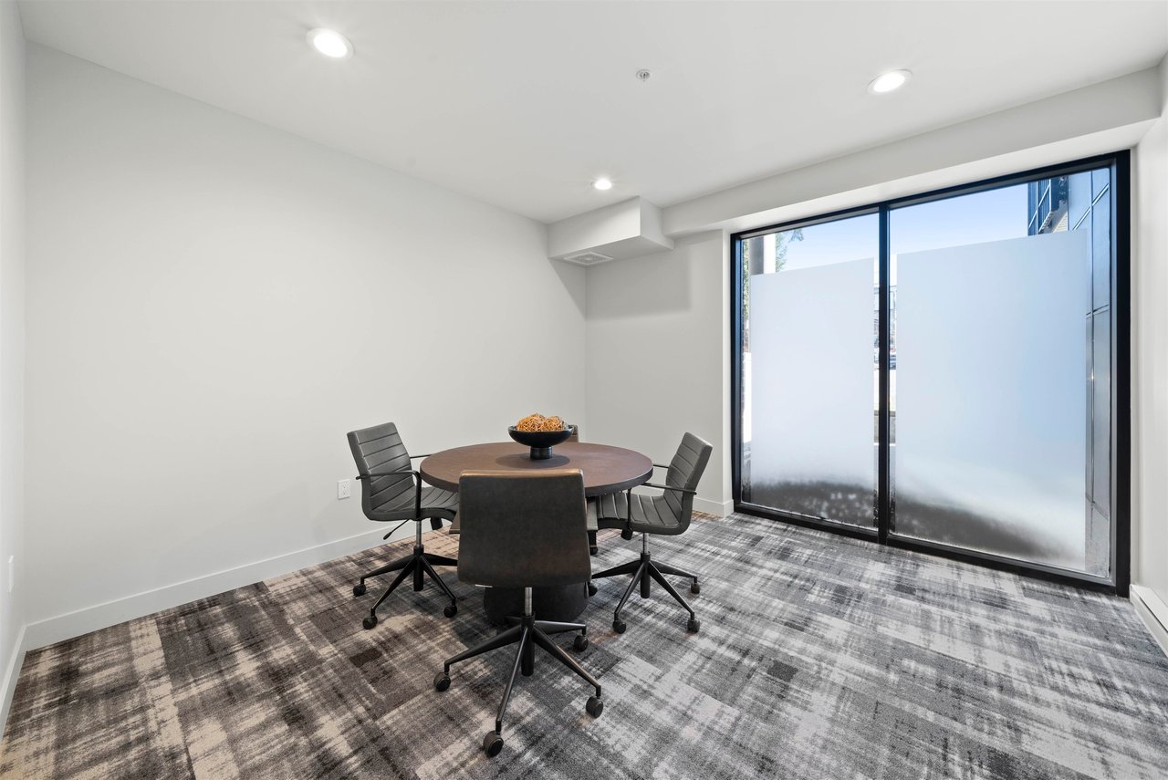 211-750 Dogwood St