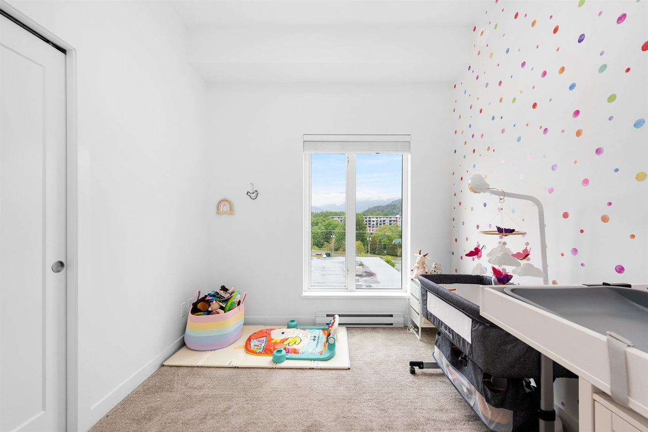 606-1365 Pemberton Ave