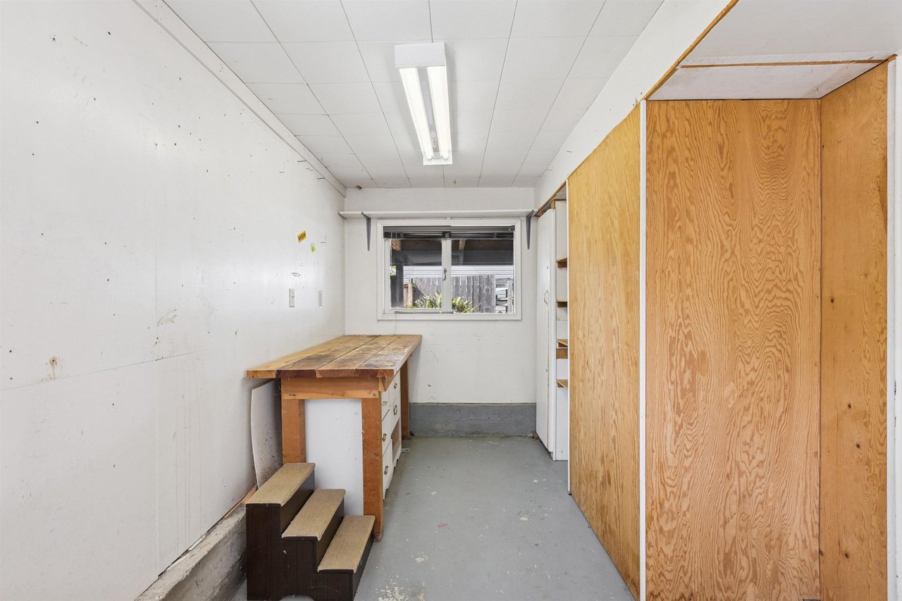 1023 Arlington Cres