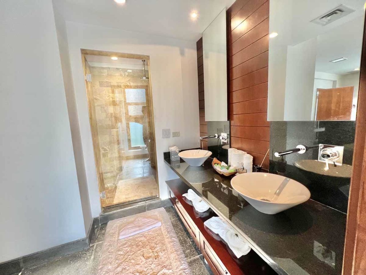 Balinese Inspired Luxury Penthouse, Manuel Antonio, Puntarenas
