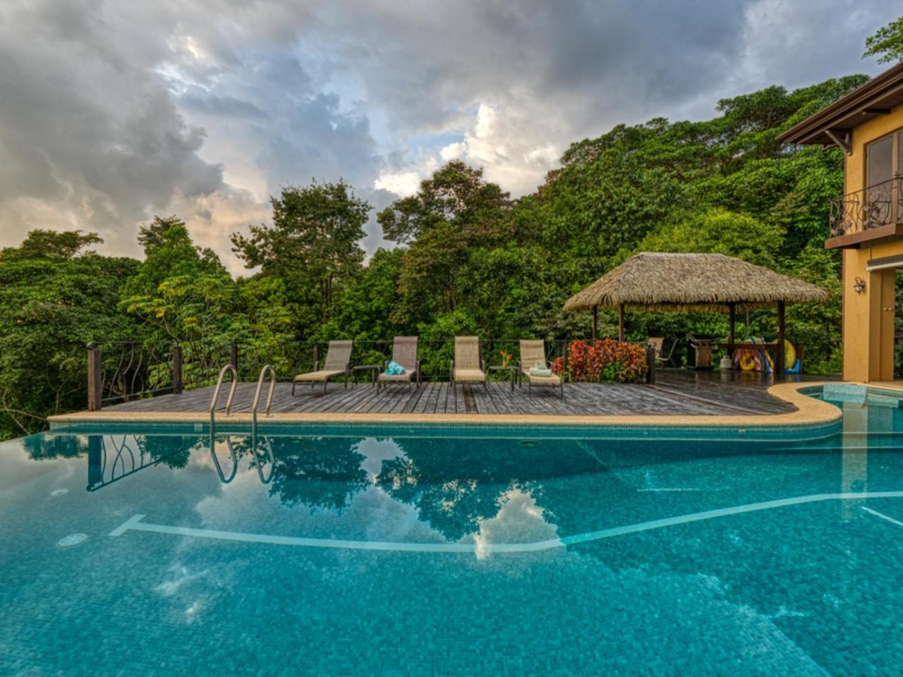 Jungle View Infinity Pool Estate, Dominical, Puntarenas