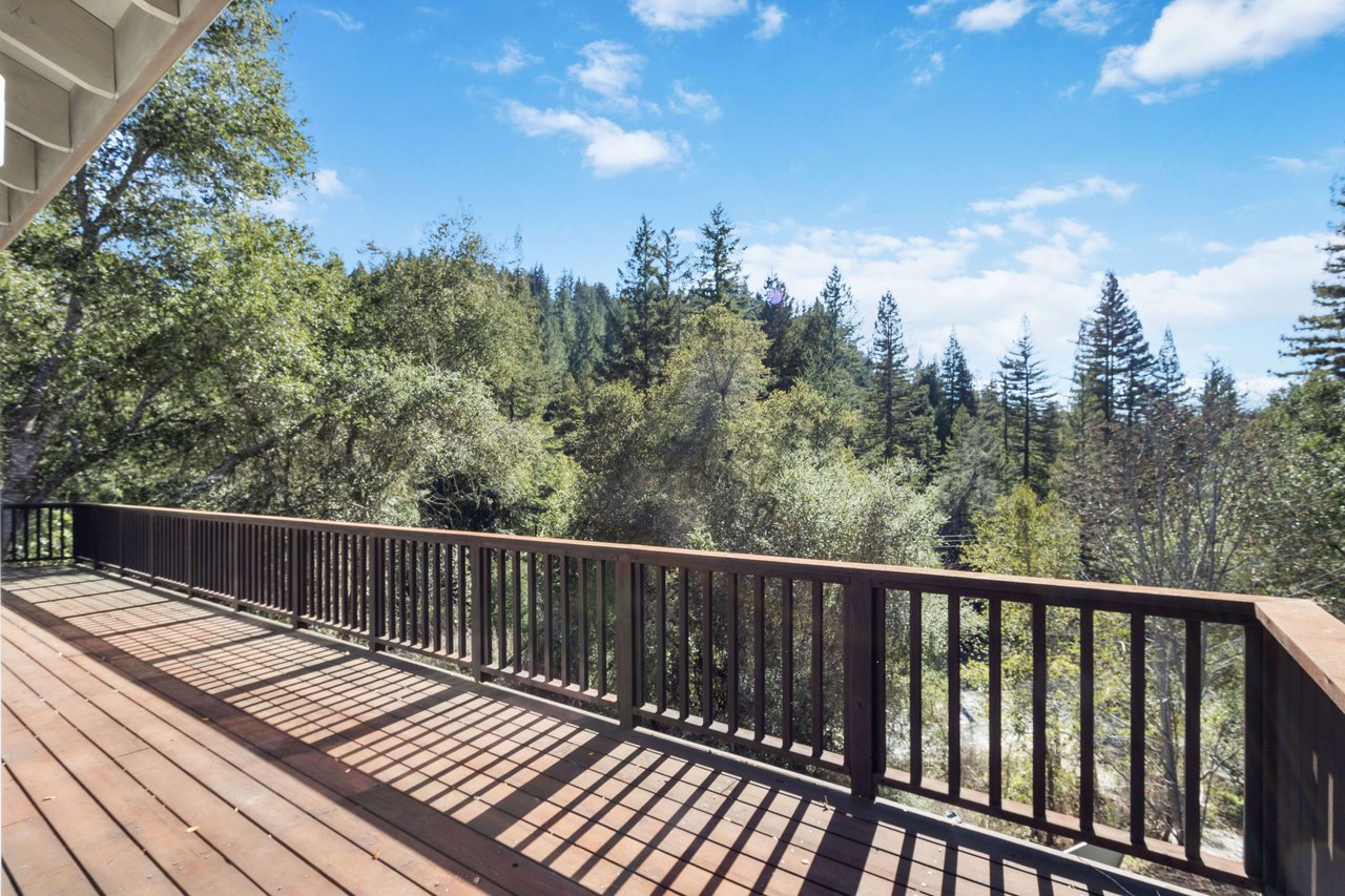 17711 Bear Creek RD