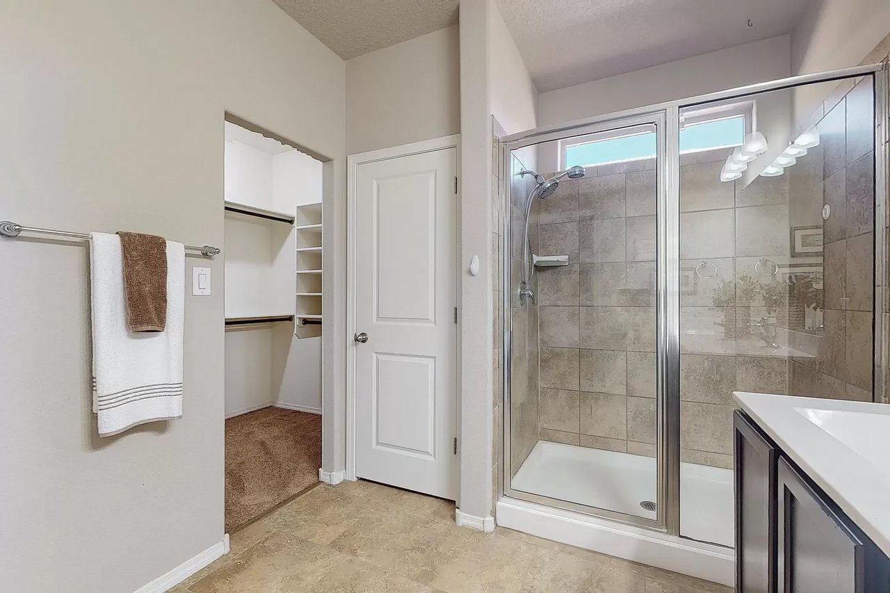 9312 Silver Mesa St NW