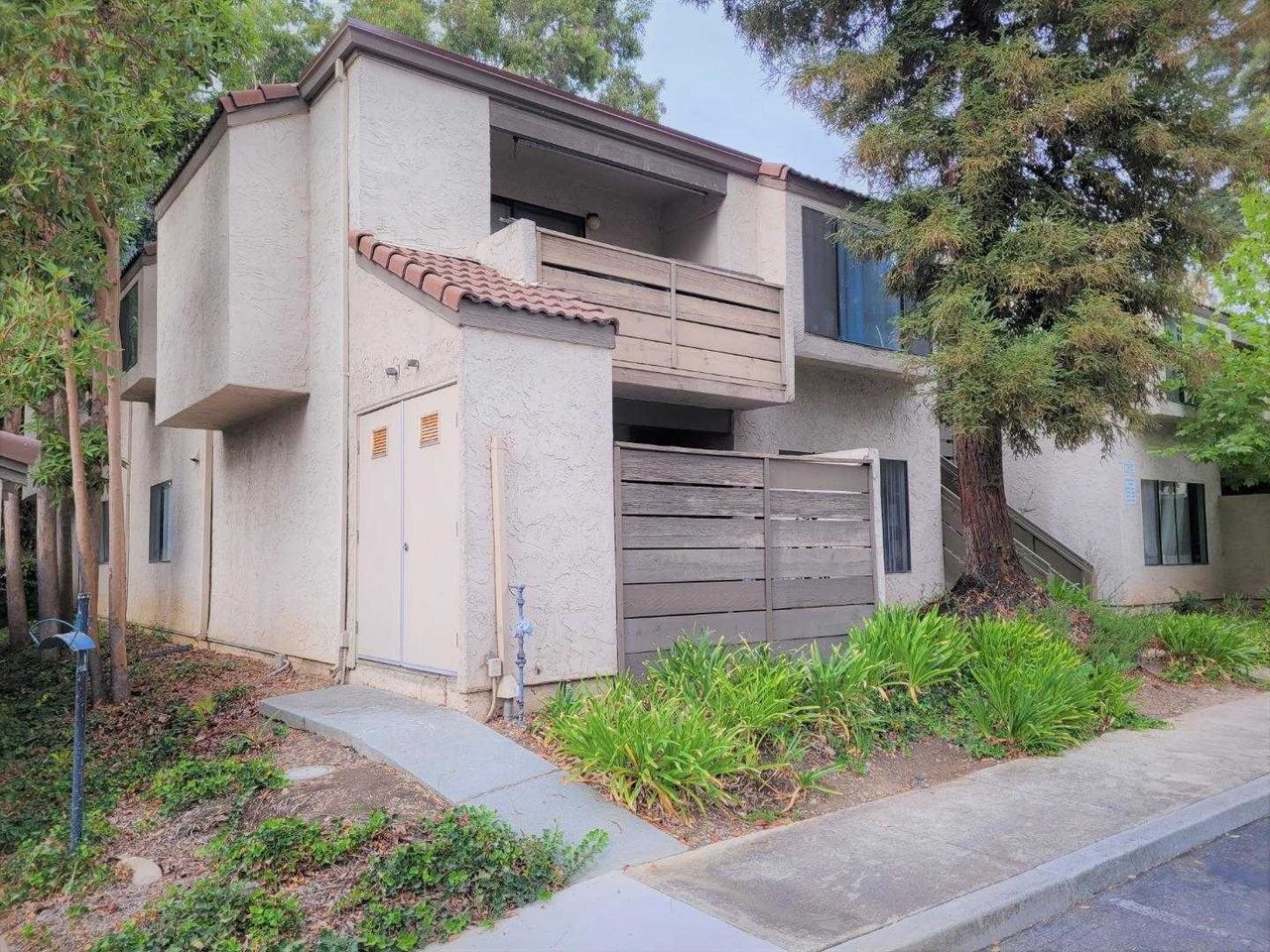 2403 Sequester Ct