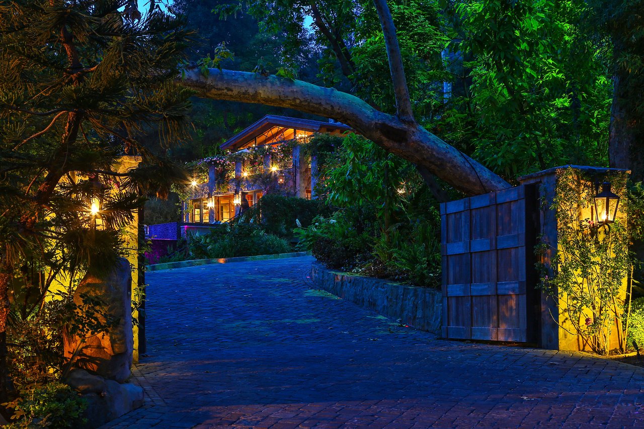 1492 Stone Canyon Rd, Bel Air