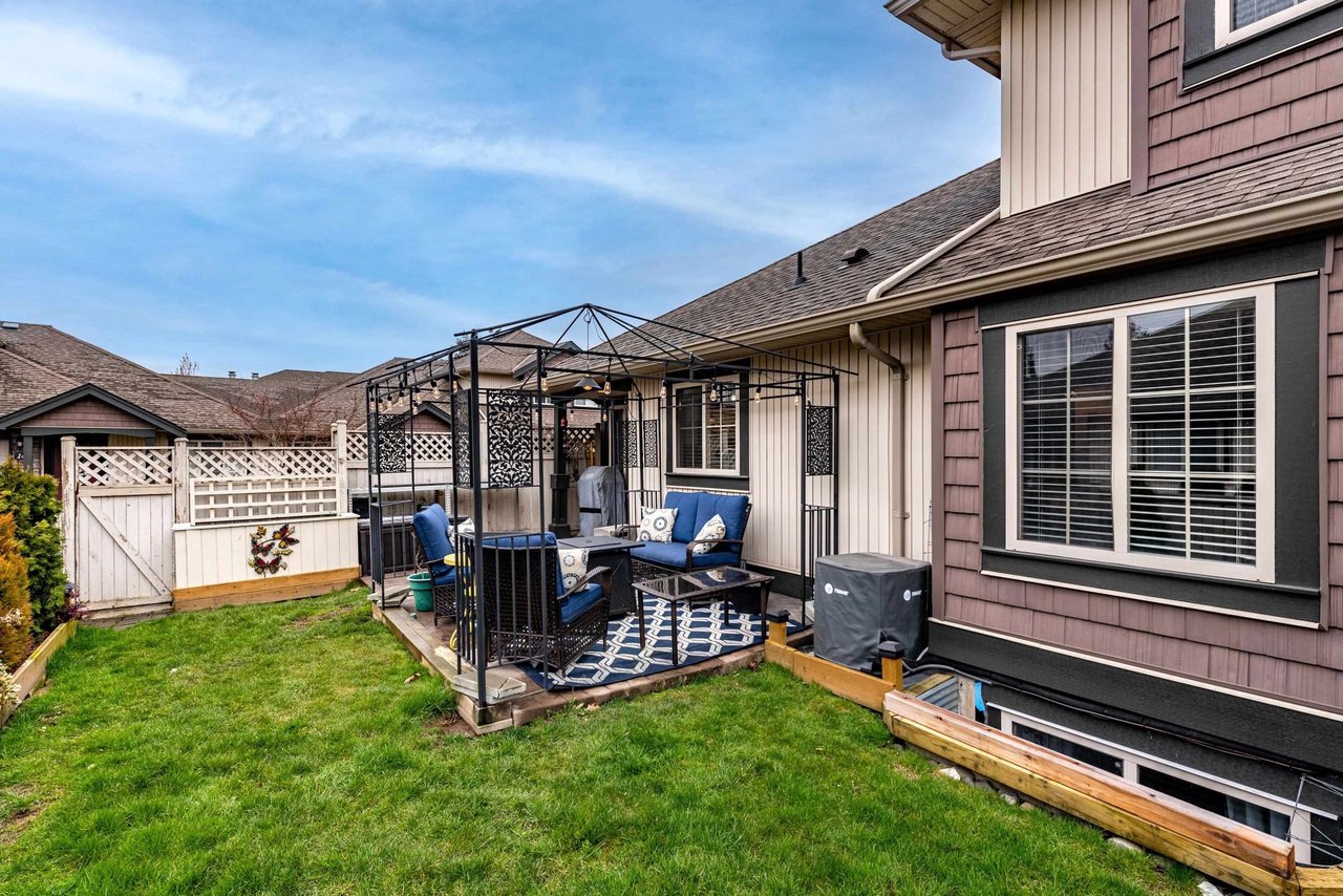 42-6450 Blackwood Ln