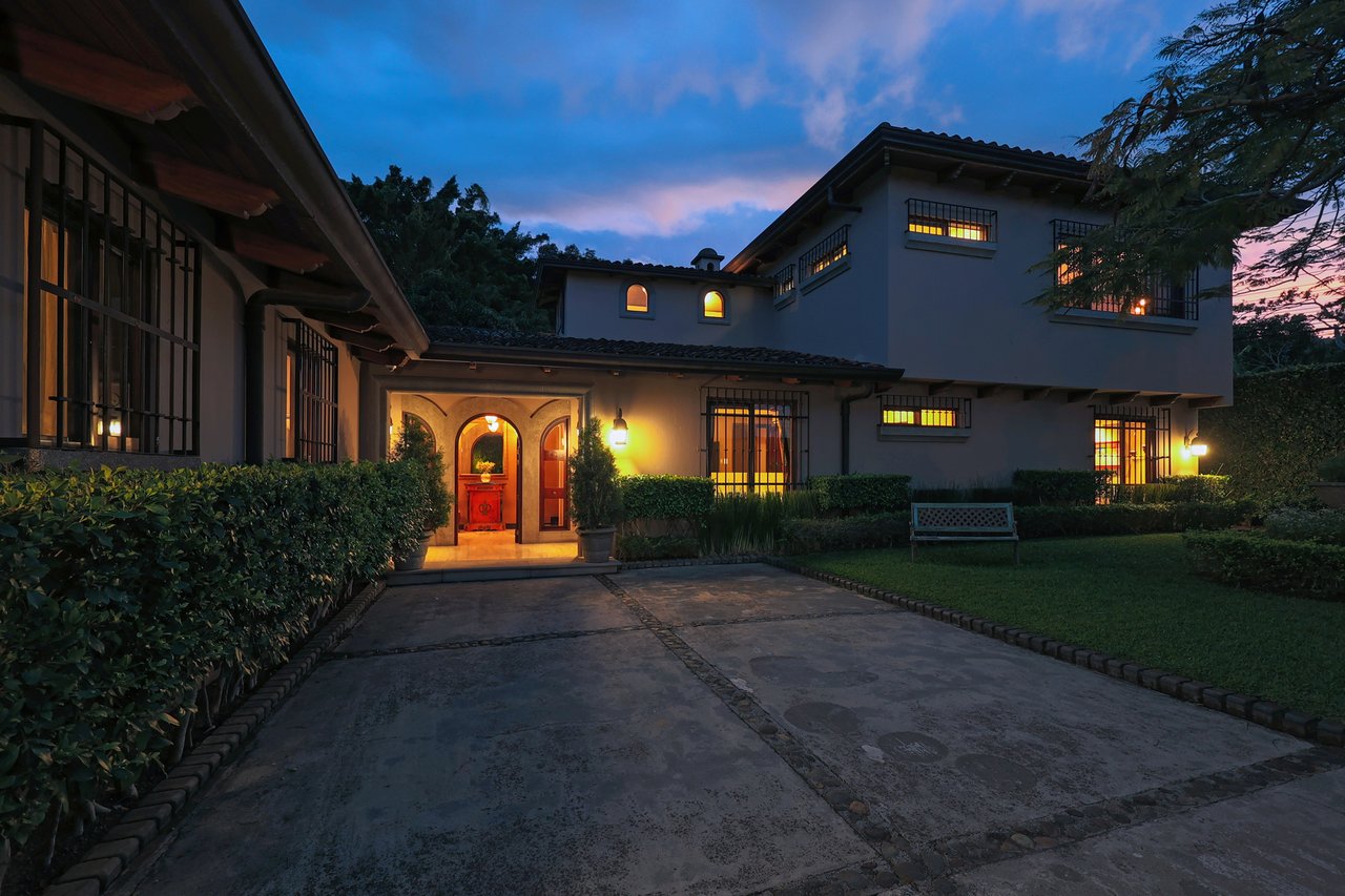 European Estate Pool Villa, Escazu, San Jose