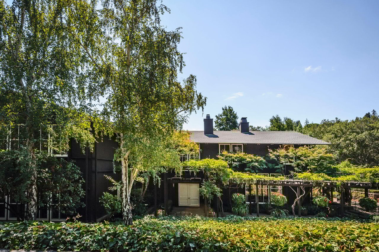 383 Sierra Dr