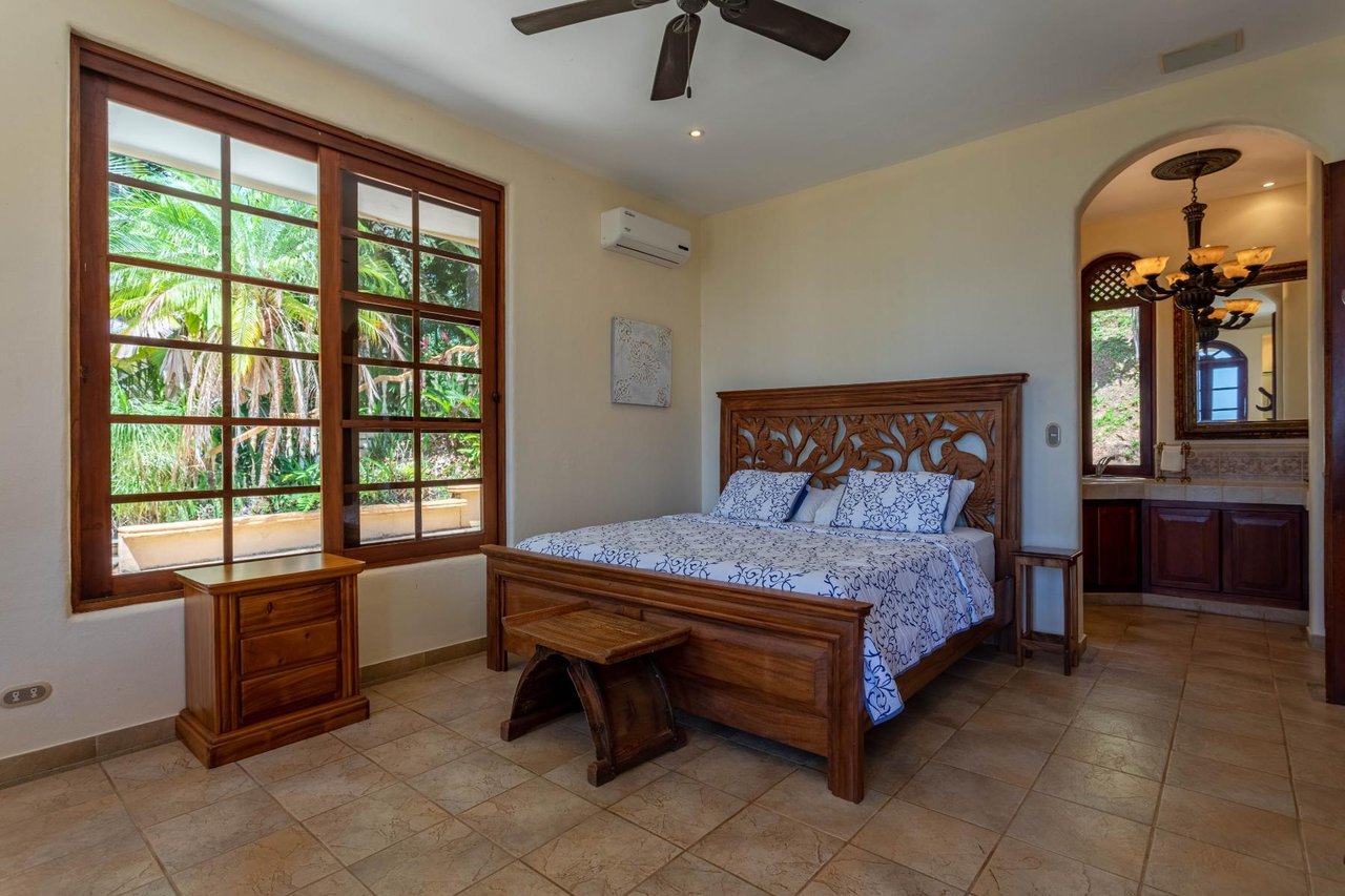 Private Ocean View Estate, Dominical, Puntarenas