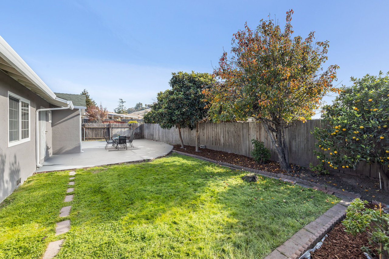 2096 Murphy Dr, San Pablo, CA 94806